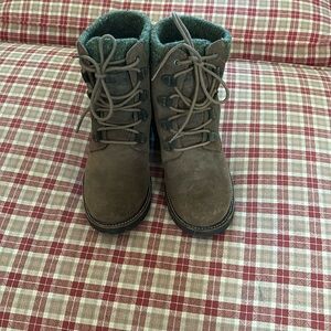 LL Bean Suede boots. 9.5M